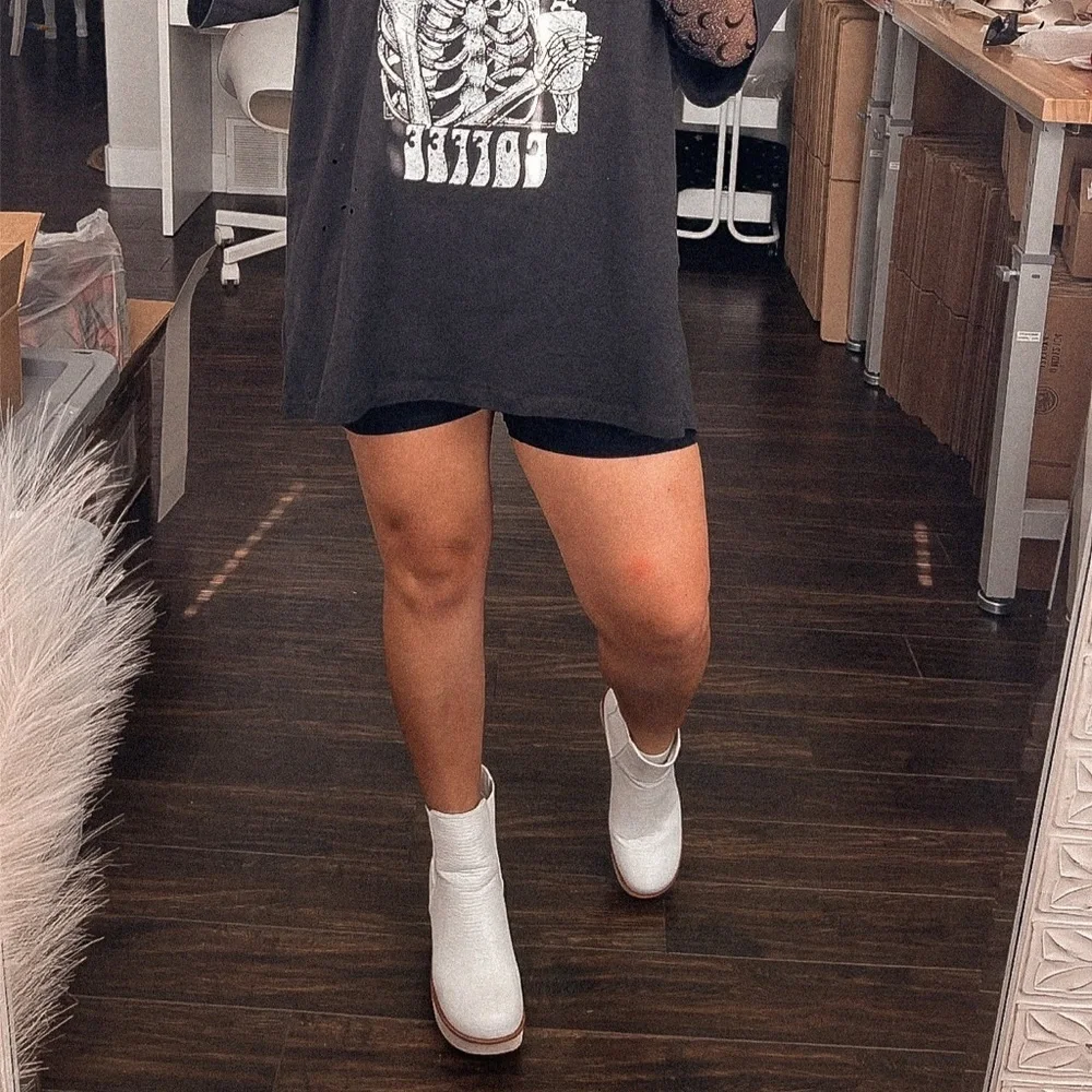 ❌SOLD OUT❌take me with you croc booties - Picture 7 of 10